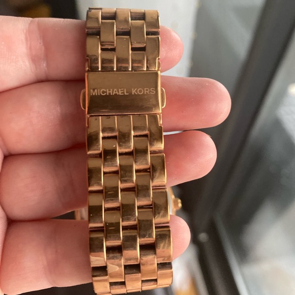 Brand New MK watch main image 4